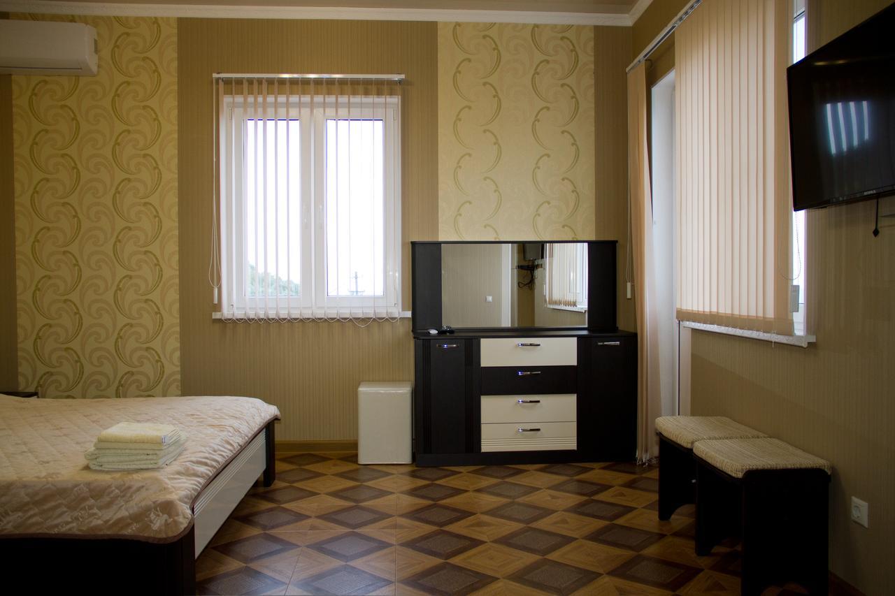 Guest House Vzgorye Gagry Exterior photo