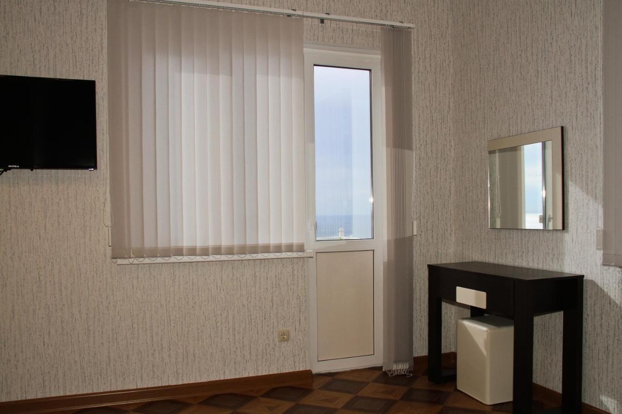 Guest House Vzgorye Gagry Exterior photo