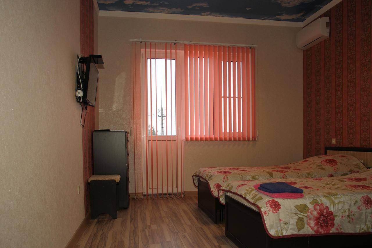 Guest House Vzgorye Gagry Exterior photo